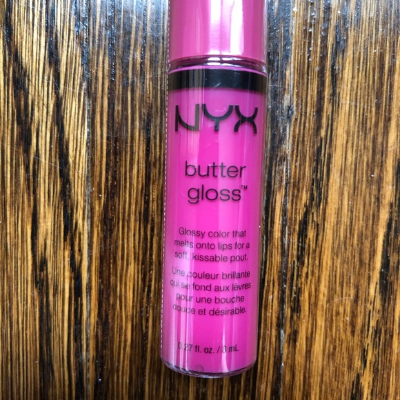 NYX Butter Gloss in Strawberry Parfait (Pink) - Picture 3 of 6